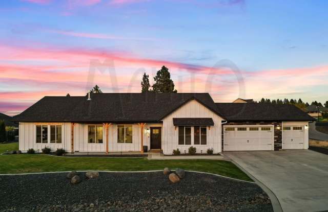 Beautiful Home in Red Fox Ridge Gated Community photos photos