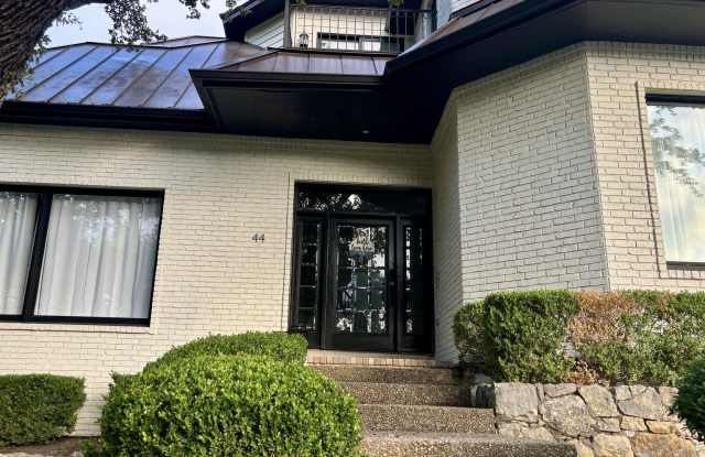 44 STRATTON LN Gallery 2