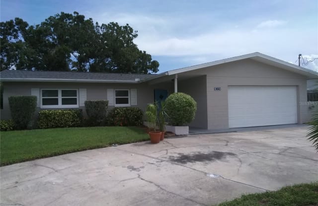 4561 14TH STREET NE - 4561 14th Street Northeast, St. Petersburg, FL 33703