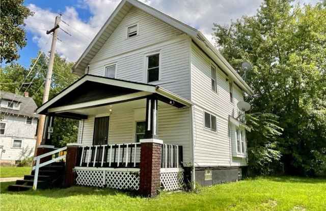 Newly painted home ready for rent! photos photos