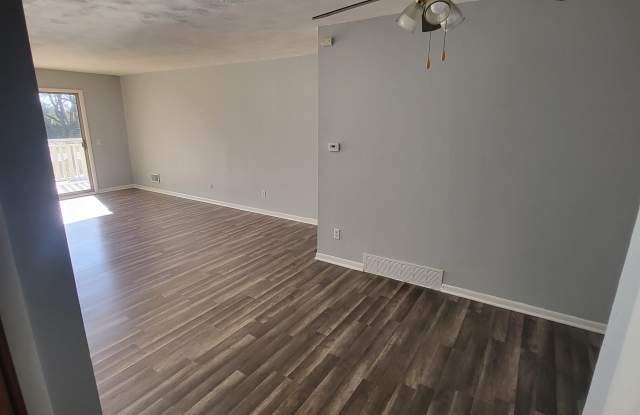 4328 West Bancroft Street Gallery 2