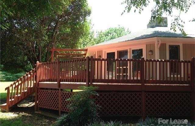 19407 Yachtman Drive Gallery 2