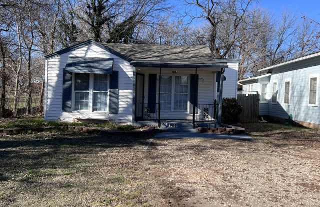 507 East Symmes Street - 507 East Symmes Street, Norman, OK 73071 507 East Symmes Street - 507 East Symmes Street, Norman, OK 73071