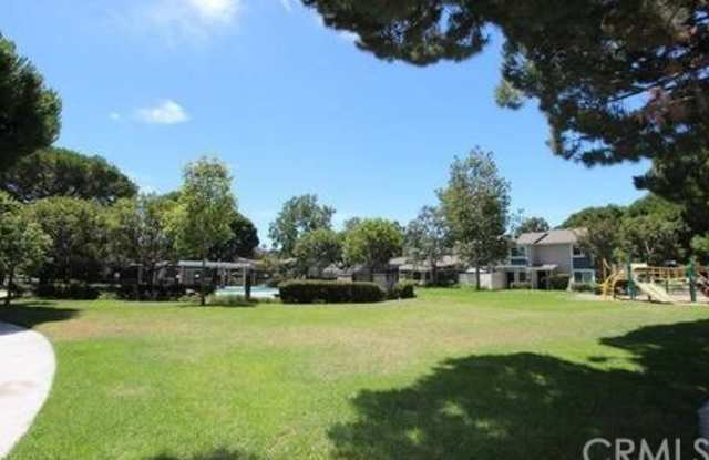2623 W Meadowwood Gallery 4