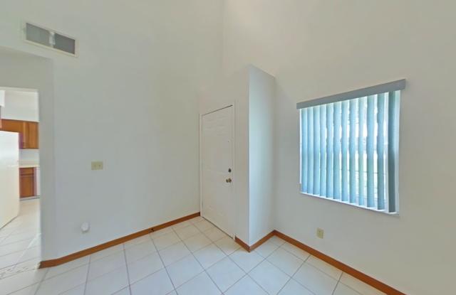 Corner Lot Townhome For Rent in The Willows, a Peaceful 55+ Community in the Heart of Clermont! Gallery 3