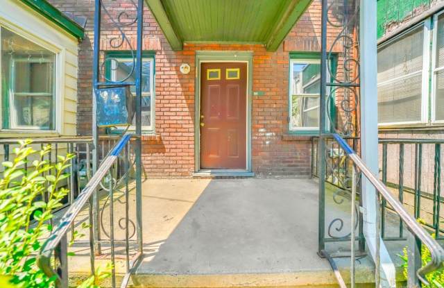 94 Oak Street photos photos