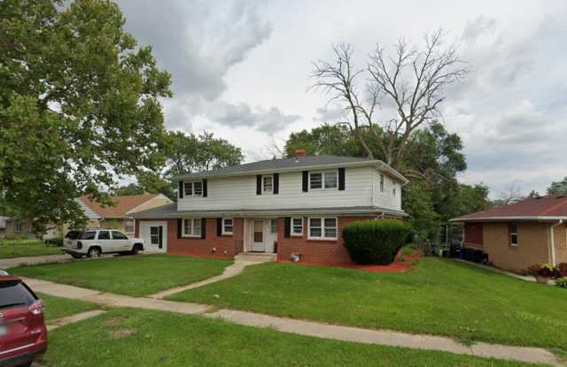 Large 5 bed, 2.5 bath home for rent photos photos