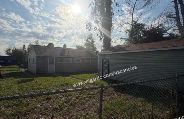 Newly remodeled,  3 Bedroom • 1 Bathroom home. Gallery 3