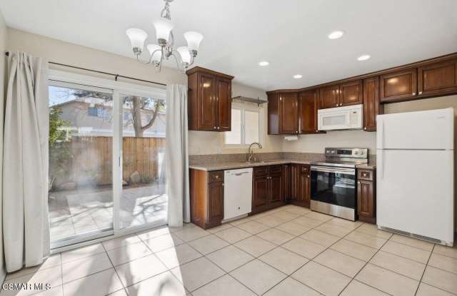 5362 Lake Lindero Drive - 5362 Lake Lindero Drive, Agoura Hills, CA 91301