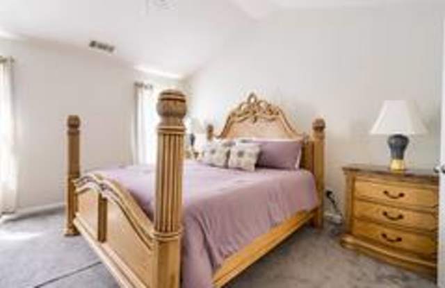 7061 Skippingstone Way photos photos