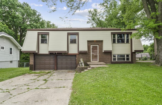 1313 NW 64th Ter - 1313 Northwest 64 Terrace, Kansas City, MO 64118
