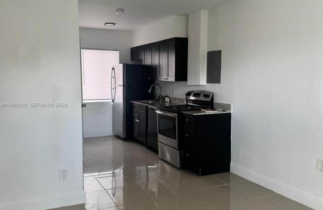 660 NE 88th Ter photos photos