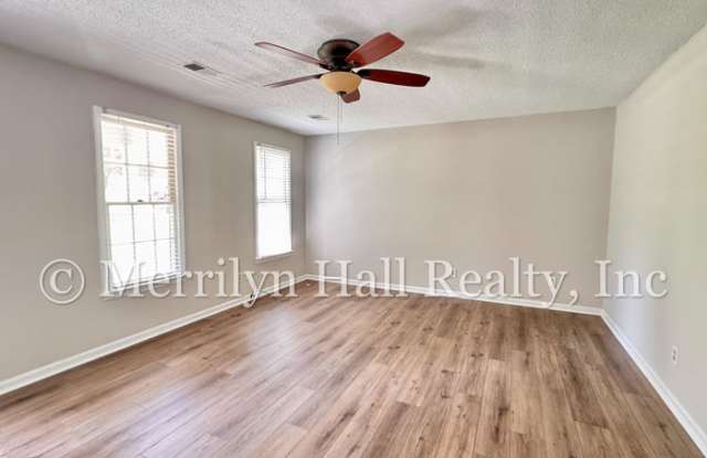 103 Riverwalk Court Gallery 3