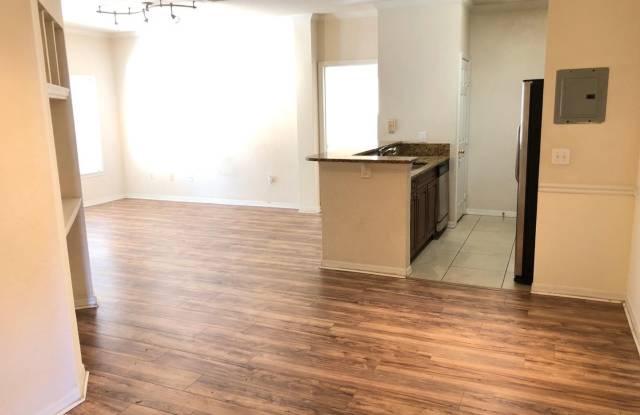 Newly Renovated 2/2 photos photos