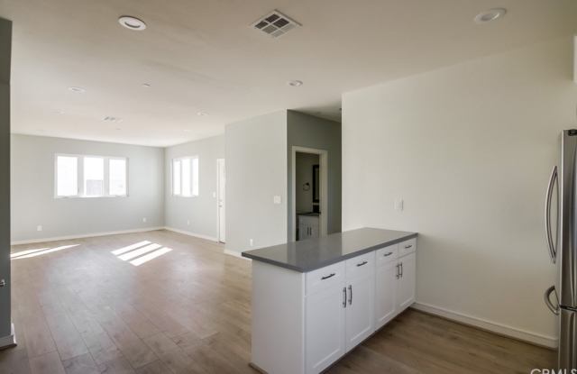 5758 Fulcher Gallery 4
