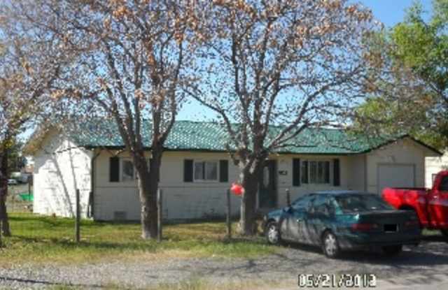 539 N. Selig photos photos