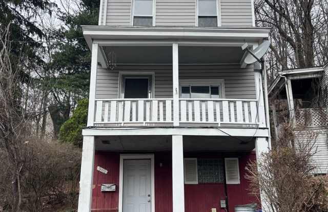 Spacious 2 bedroom 1 bathroom single family home (Marshall-Shadeland) photos photos