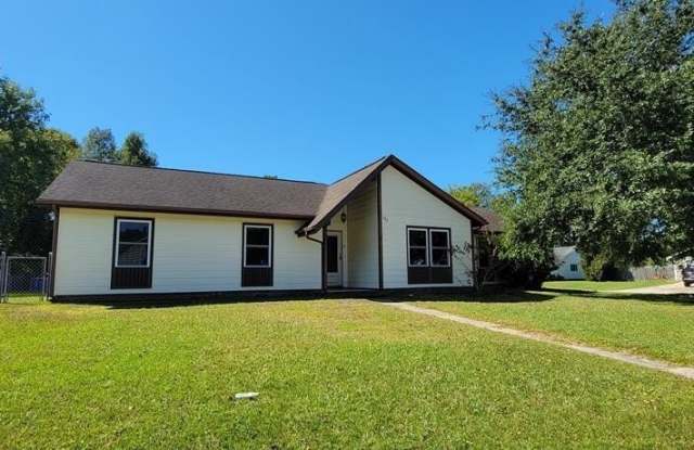 527 Raintree Circle Gallery 3