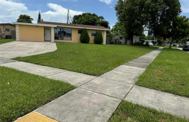 6101 NW 18th Street Gallery 2