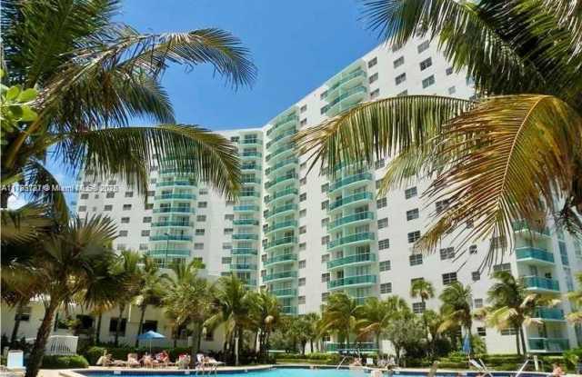 3001 South Ocean Drive photos photos