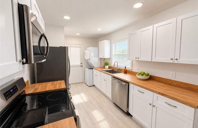 1438 Midlawn Drive Gallery 4