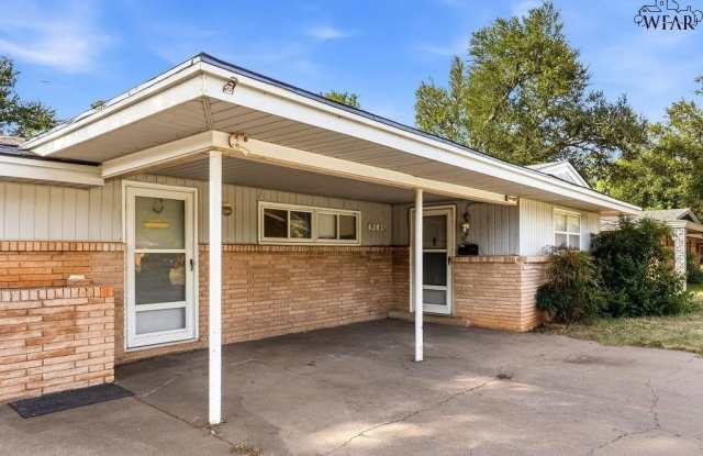 4202 MEADOWBROOK DRIVE Gallery 2