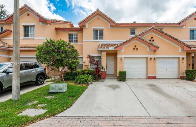 2123 SW 87th Ter photos photos