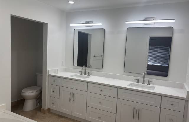 22481 Middletown Dr. Gallery 3