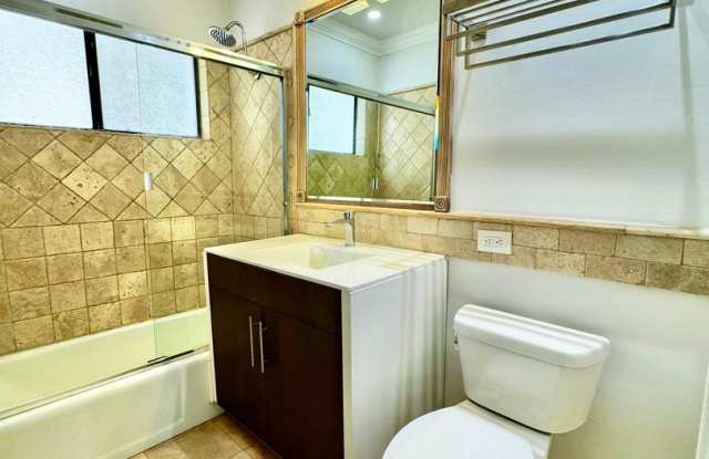 1506 S Barrington photos photos