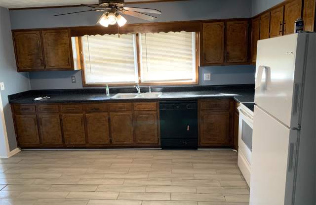 409 Patrick Henry Court - 1 Gallery 3