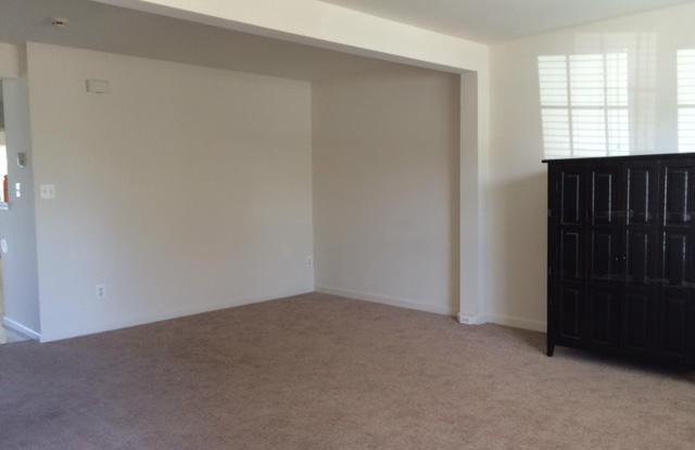 7205 TRAPHILL WAY Gallery 3