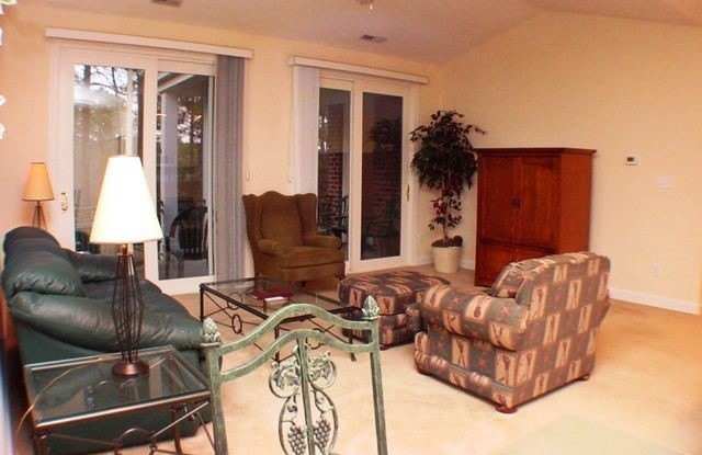 1521 Woodbrooke Drive Gallery 4