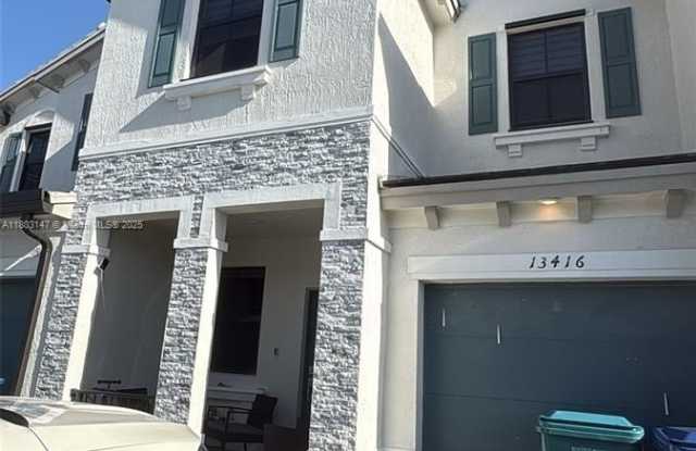 13416 SW 287th St photos photos