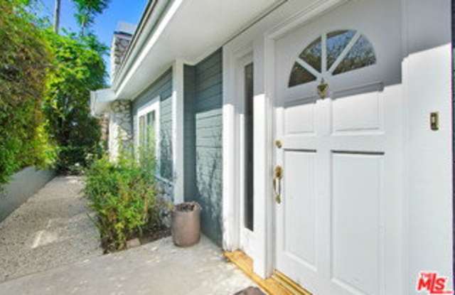 2401 Olive Avenue photos photos