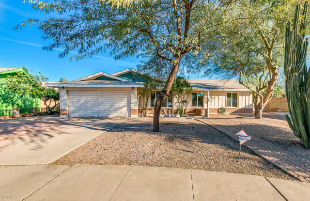 1726 E EL PARQUE Drive - 1726 East El Parque Drive, Tempe, AZ 85282