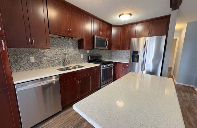 3622 Garden Blvd N photos photos