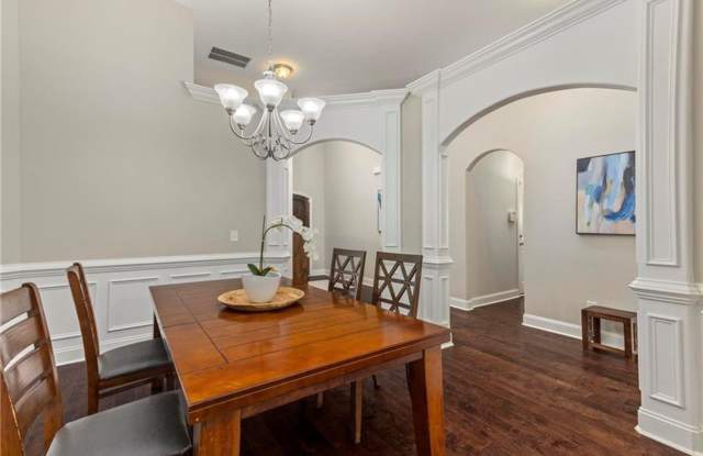 Beautiful Home in Tivoli Gallery 4
