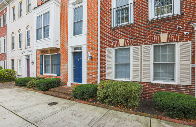 803 McHenry Street photos photos