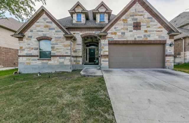 Welcome to 912 Resaca - a spacious and inviting 4-bedroom, 2.5-bath home nestled in the heart of Cibolo's highly sought-after community! Gallery 1