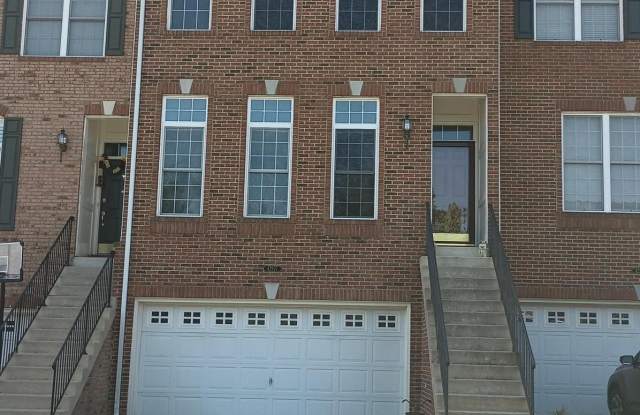 42927 SHELBOURNE SQUARE - 42927 Shelbourne Square, South Riding, VA 20152