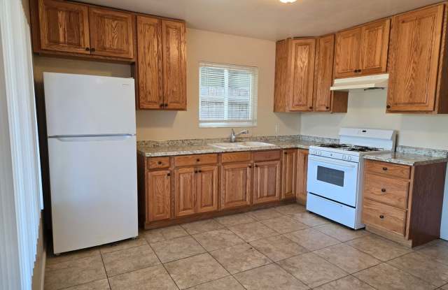 Foothill Plaza Apartments photos photos