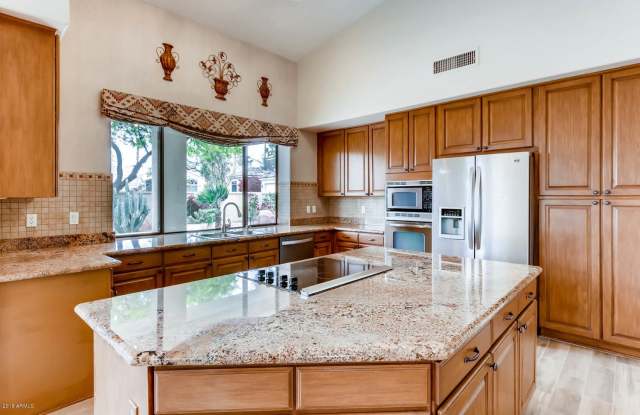 11836 E BELLA VISTA Drive Gallery 2