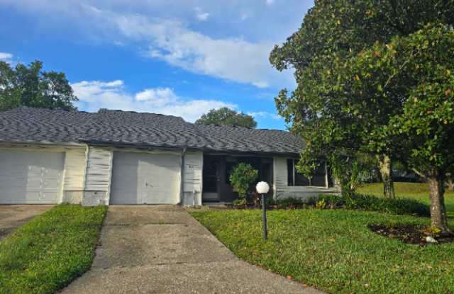 Beautiful 2/2/1 on Golf Course in Citrus Hills!!! Gallery 1