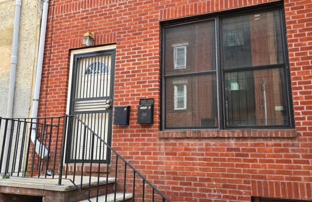 2025 N 18TH - 2025 North 18th Street, Philadelphia, PA 19121