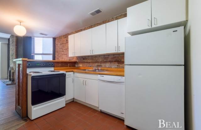 602 W Surf St photos photos