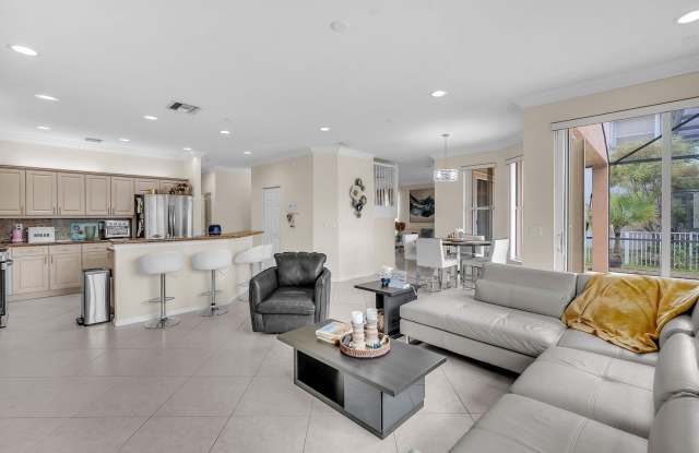 16389 SW 31st Street photos photos