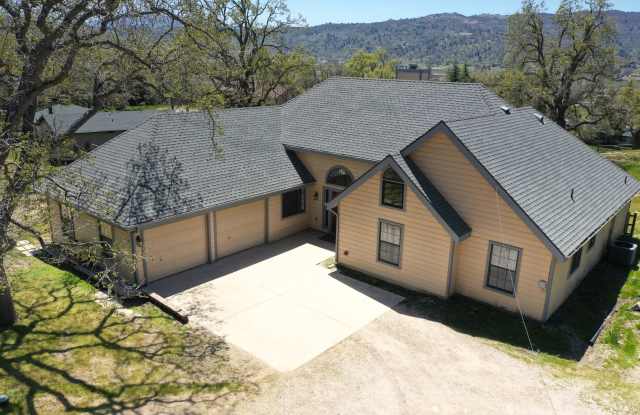 24121 Martingale Way photos photos