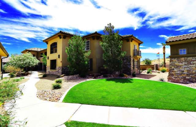 Luxury Condo @ Pelican Hills-Pets Negotiable photos photos