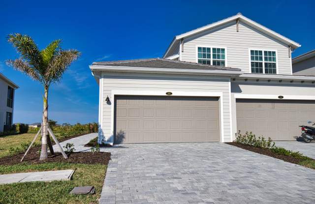 Golf Transfer New Construction 3-Bedroom 2-Bathroom First Floor Coach Home in the desirable Wellen Golf and Country Club – Minutes from Downtown Wellen Park and Braves Stadium! photos photos
