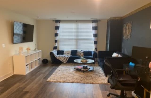 2400 24th Road South - 2400 24th Road South, Arlington, VA 22204